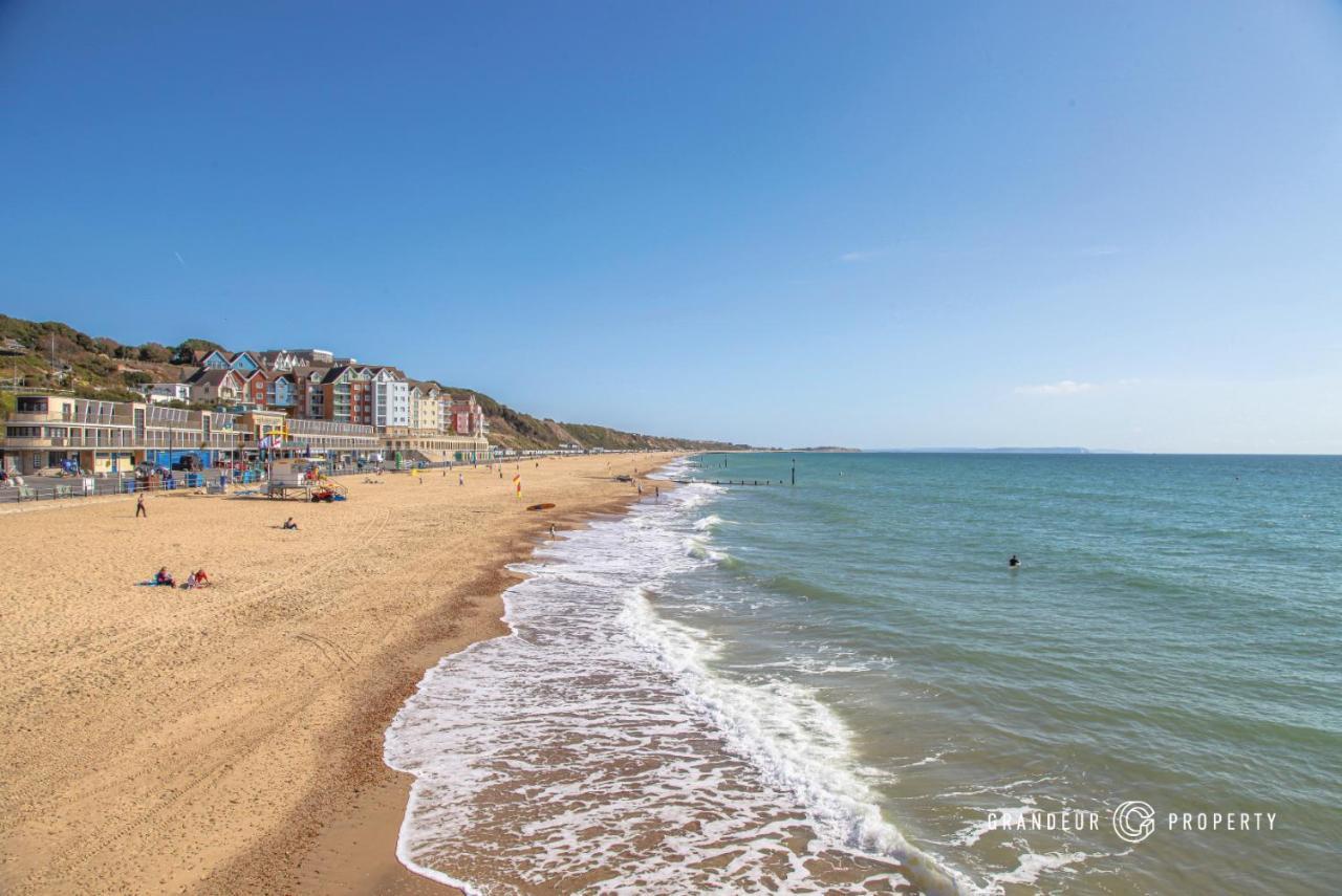 Elegant 2Bed Apt- Bmouth Beach Front With Parking - Ocean Spray Suite Bournemouth Exterior photo